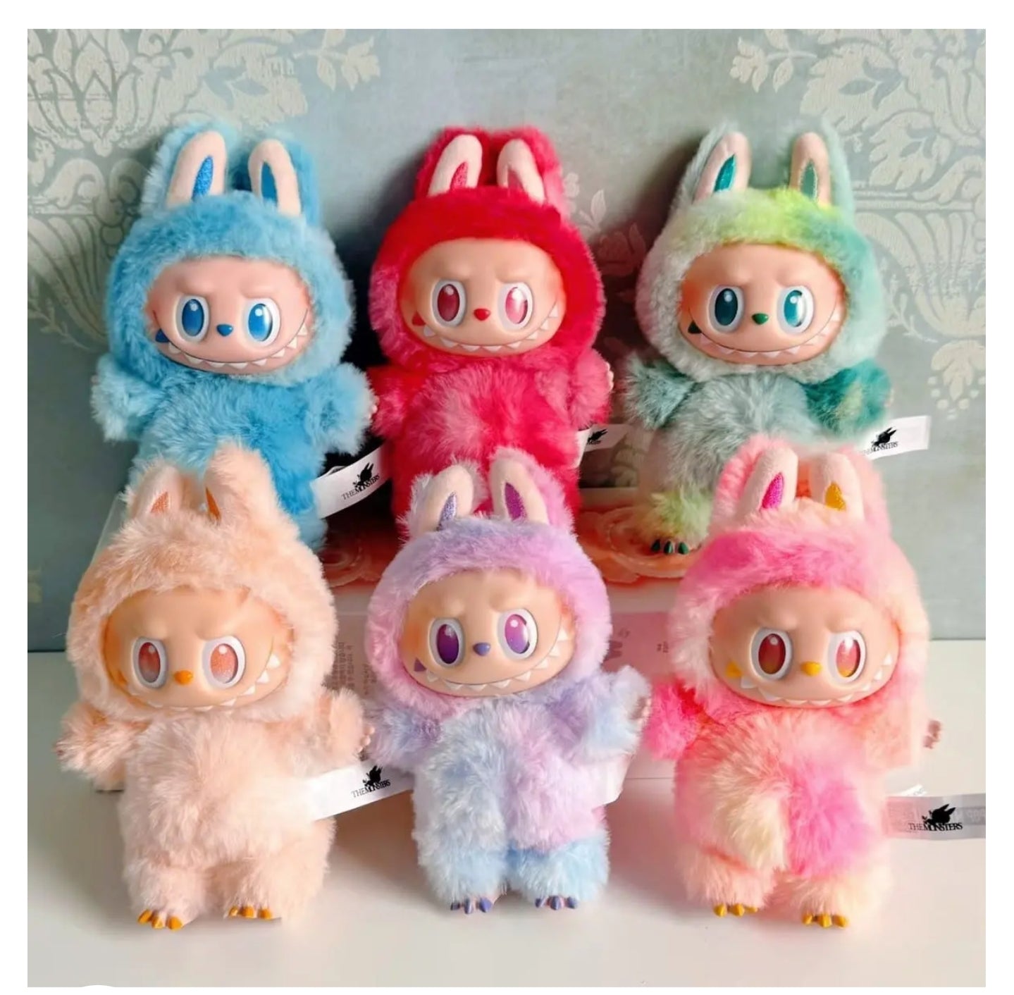 LABUBU THE MONSTERS --Big Into Energy